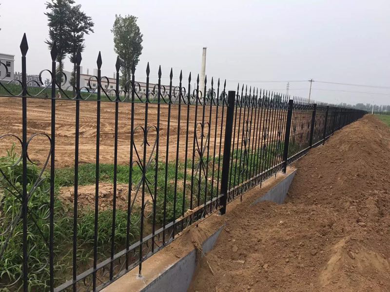 鋅鋼圍欄怎麽維護才科學可行?